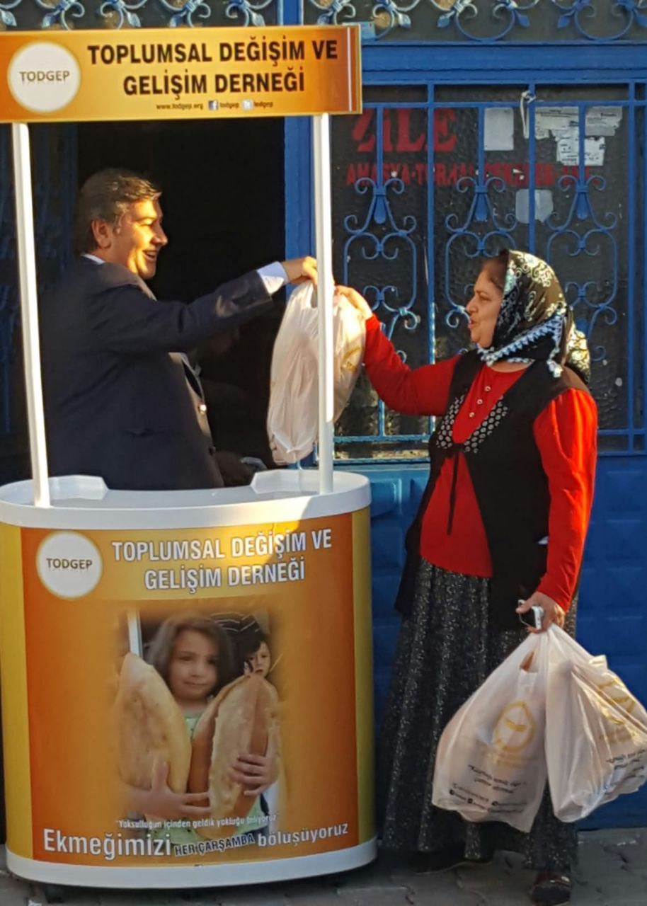 Askıda ekmek projesi